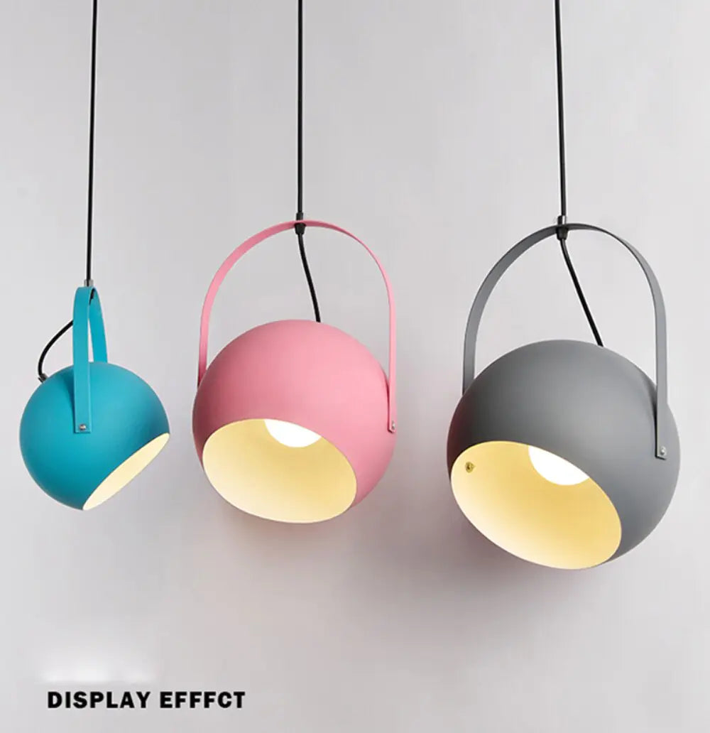 Lampe suspendu colorée